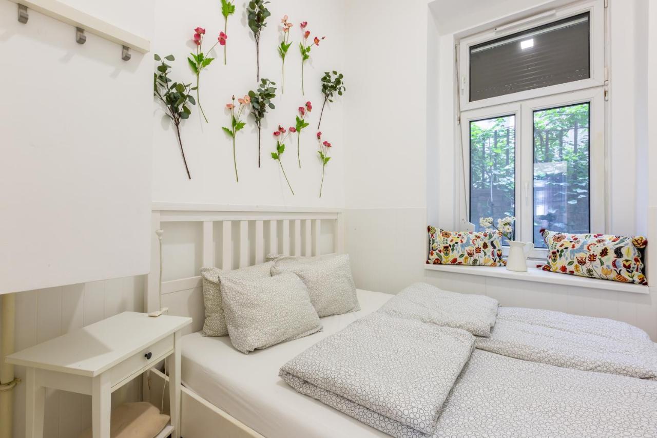 דירות בודפשט Elegant Coziness מראה חיצוני תמונה