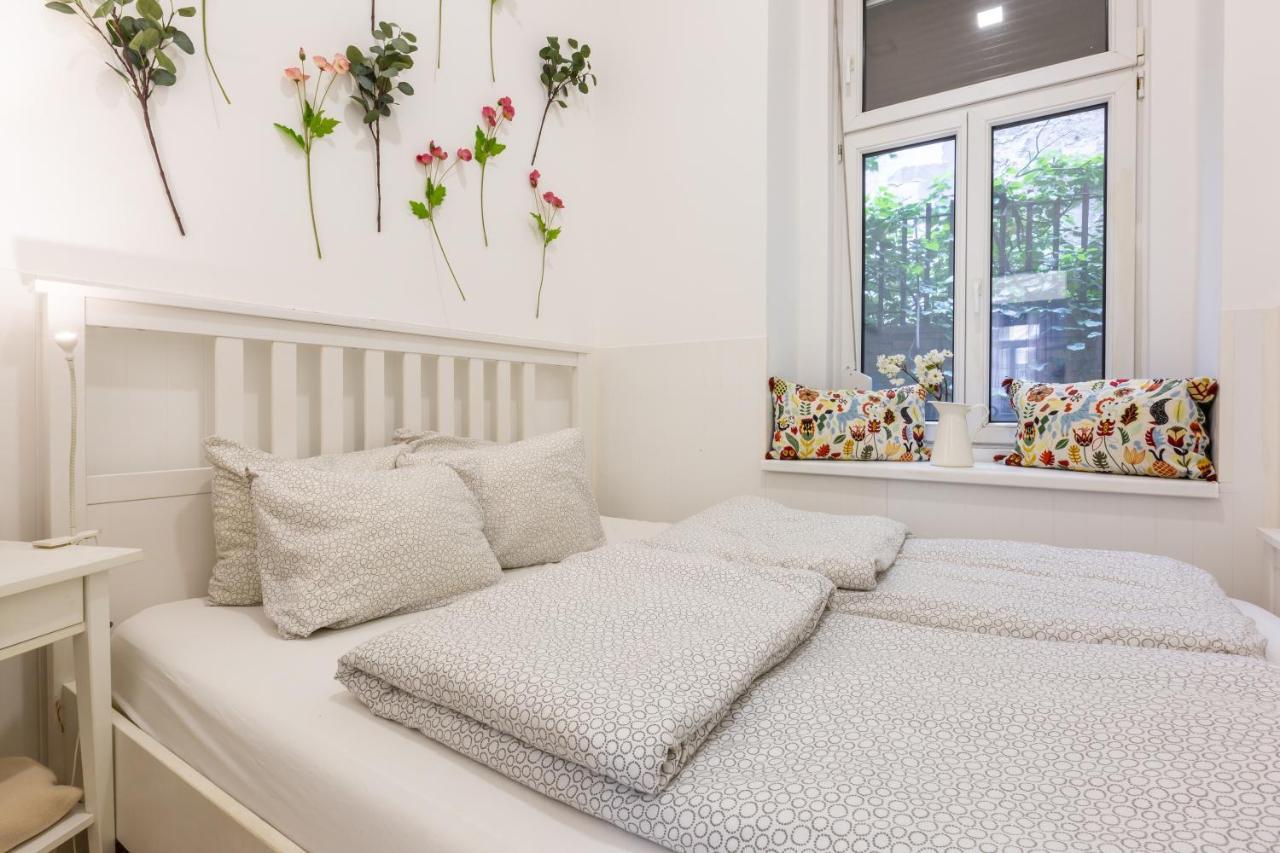 דירות בודפשט Elegant Coziness מראה חיצוני תמונה